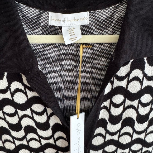 NWT House Of Harlow 1960 Black White V-Neck Side Slit Knit Dress Size M - Picture 3 of 5